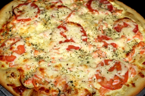 Пицца с лососем - Ваши Суши (Атырау)